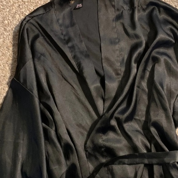 Victoria Secret Nighty Set - Picture 6 of 8